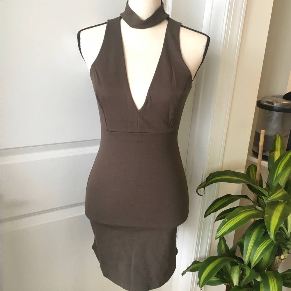 🦖Olive 🐢dress with choker